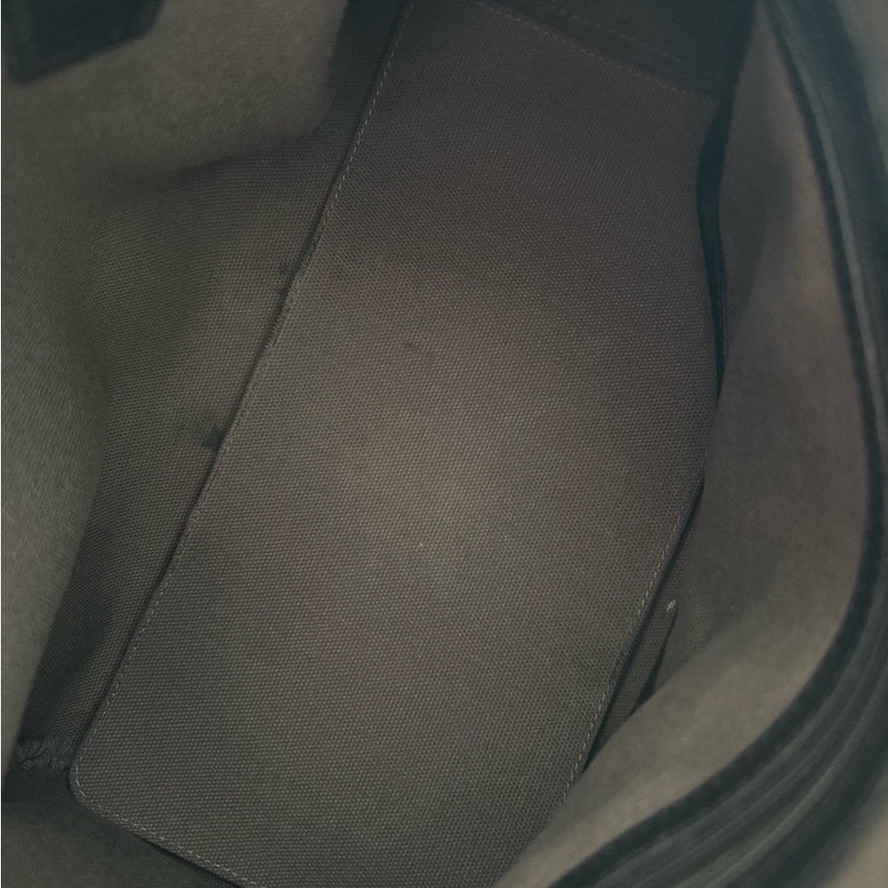 MCM VISETOS DOG BONE BOSTON LEATHER BAG - Picture 7 of 7
